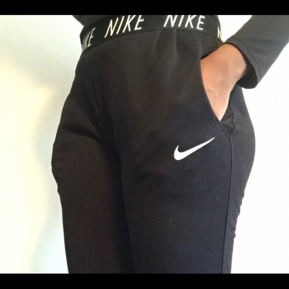 Nike youth joggers